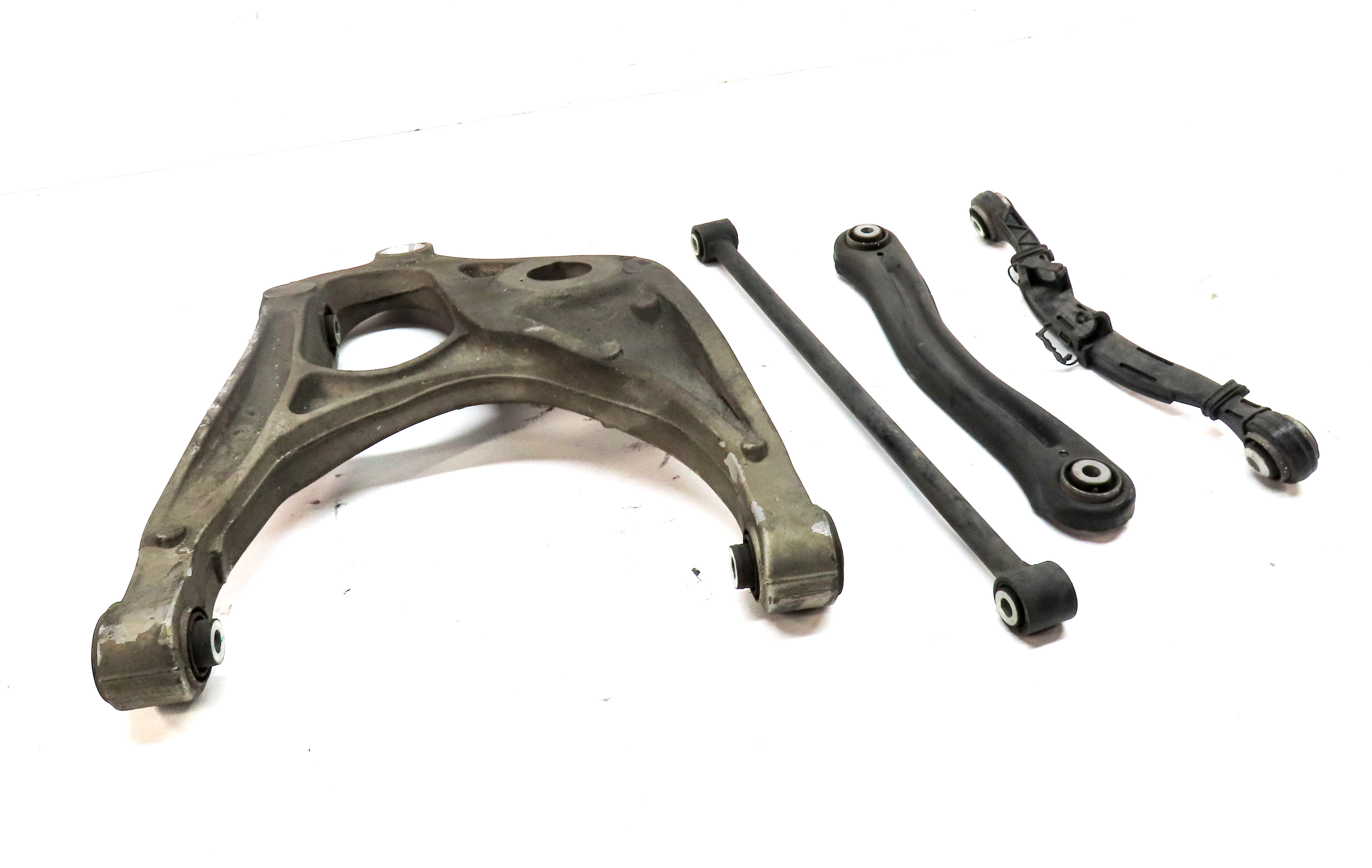 12-19 MERCEDES GL350 GL450 GL550 ML350 (W166 X166) RIGHT REAR CONTROL ARM SET — exact item pictured